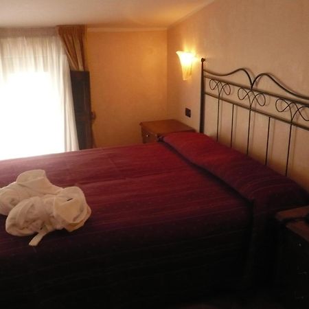Hotel Palazzo Krataiis Шилла Екстер'єр фото