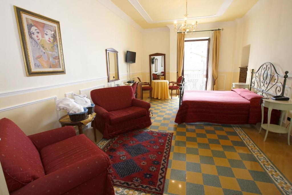 Hotel Palazzo Krataiis Шилла Екстер'єр фото