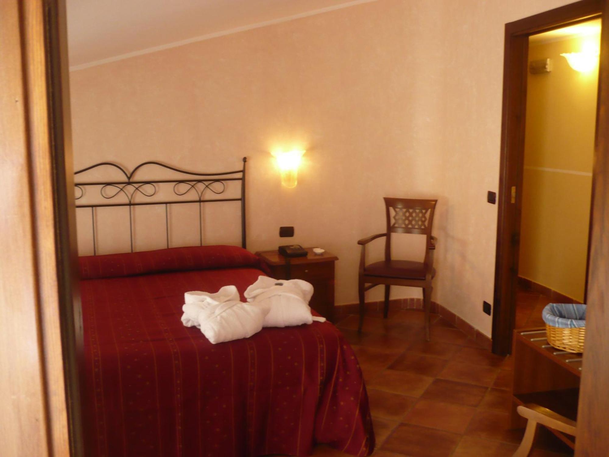 Hotel Palazzo Krataiis Шилла Екстер'єр фото