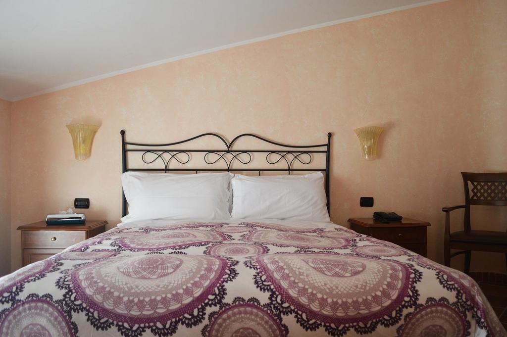 Hotel Palazzo Krataiis Шилла Екстер'єр фото